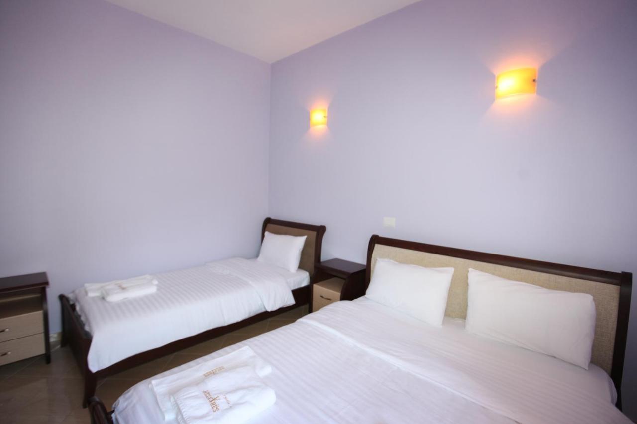 Hotel Gryka E Kelcyres Экстерьер фото