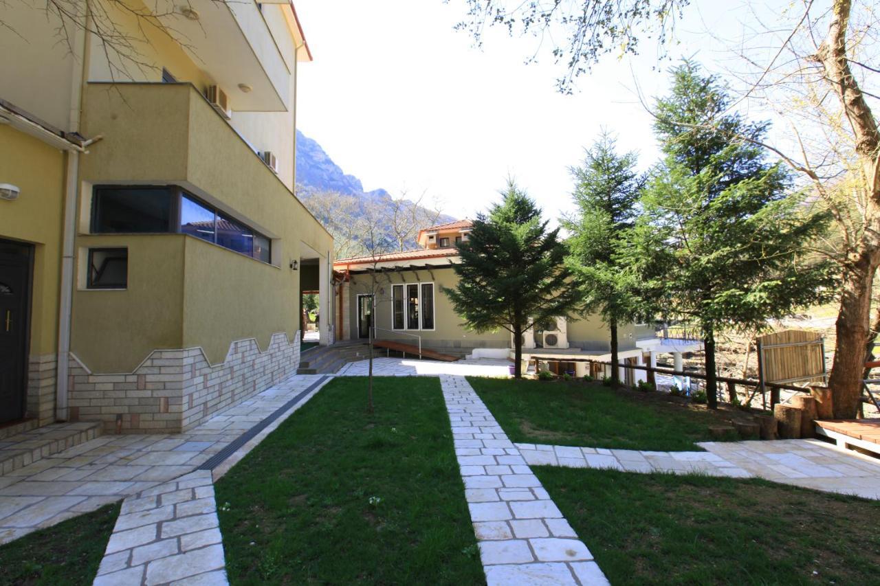 Hotel Gryka E Kelcyres Экстерьер фото