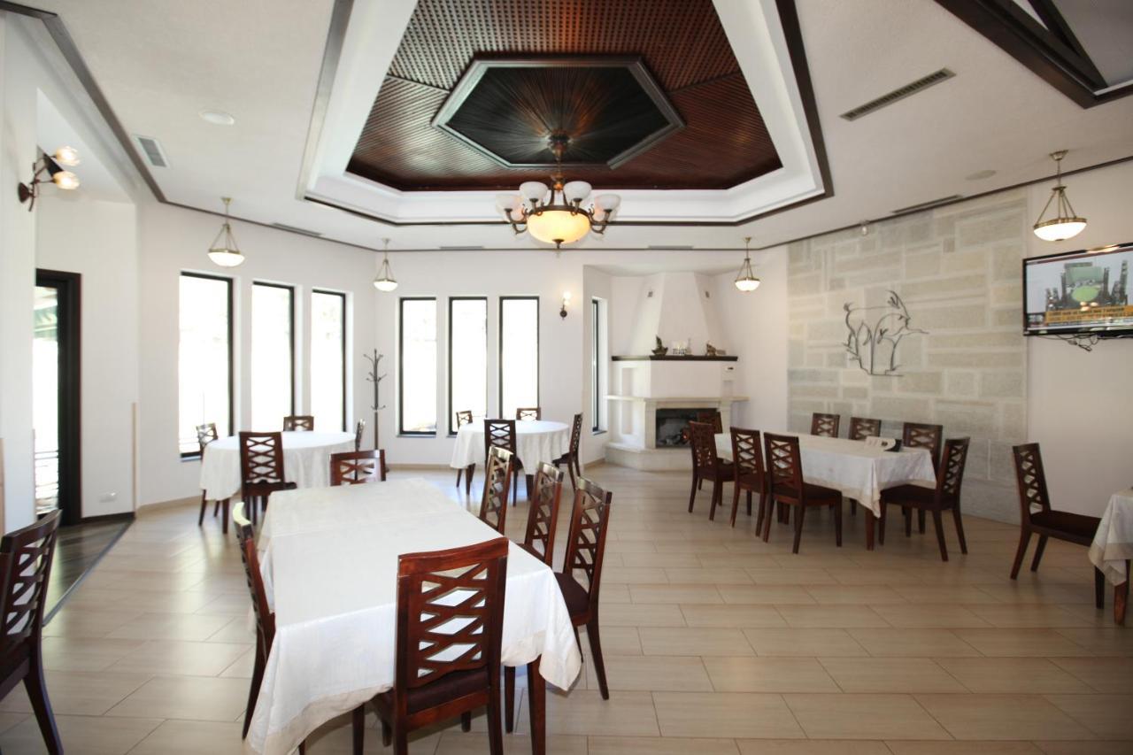 Hotel Gryka E Kelcyres Экстерьер фото