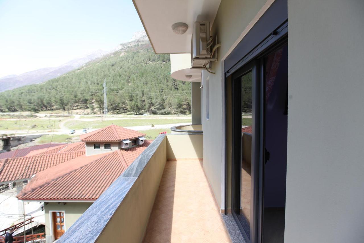 Hotel Gryka E Kelcyres Экстерьер фото