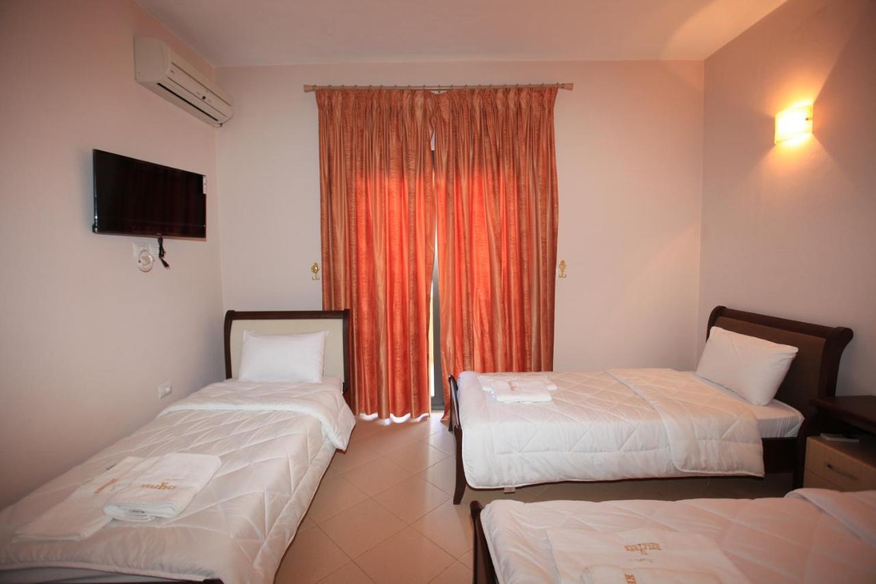 Hotel Gryka E Kelcyres Экстерьер фото
