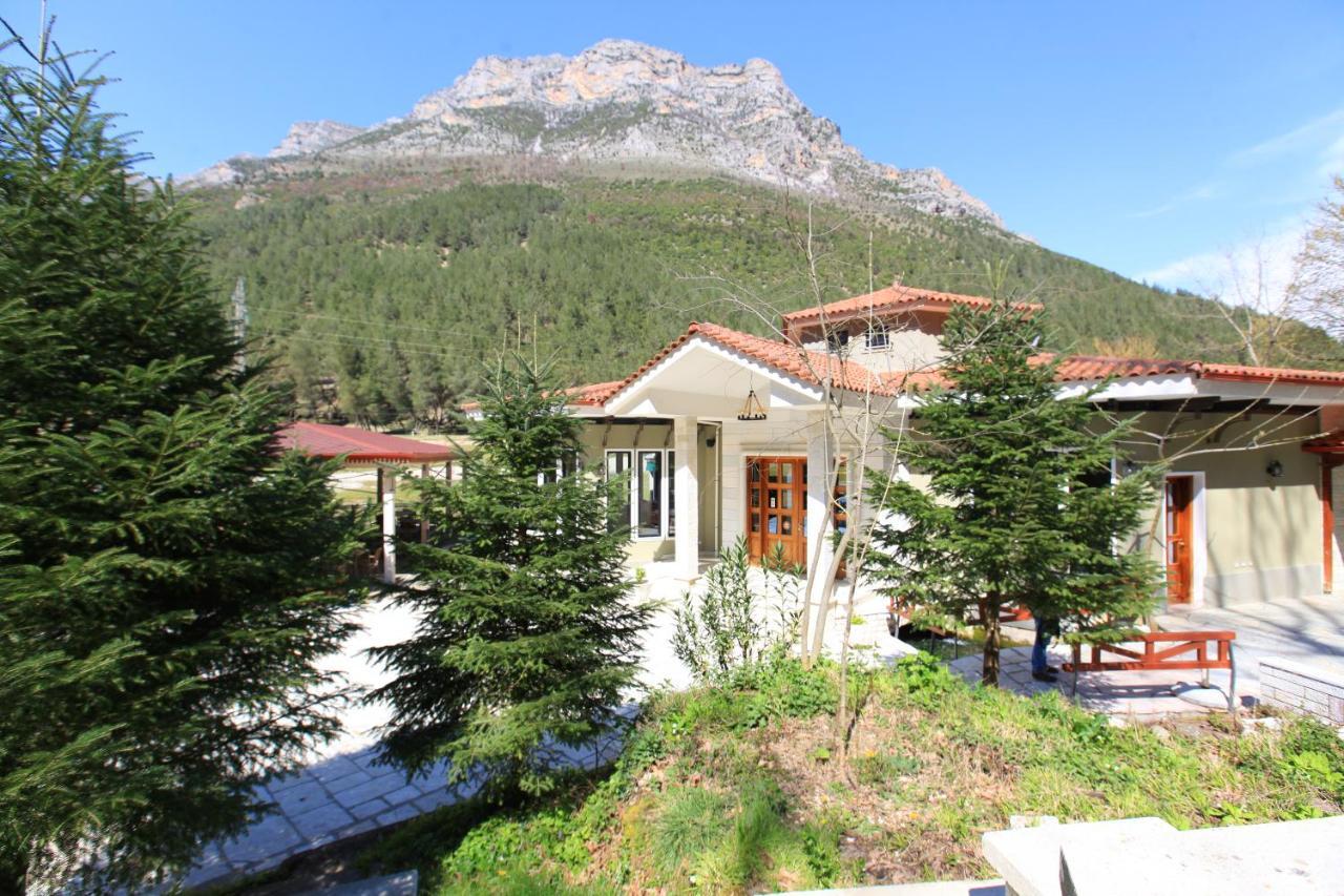 Hotel Gryka E Kelcyres Экстерьер фото