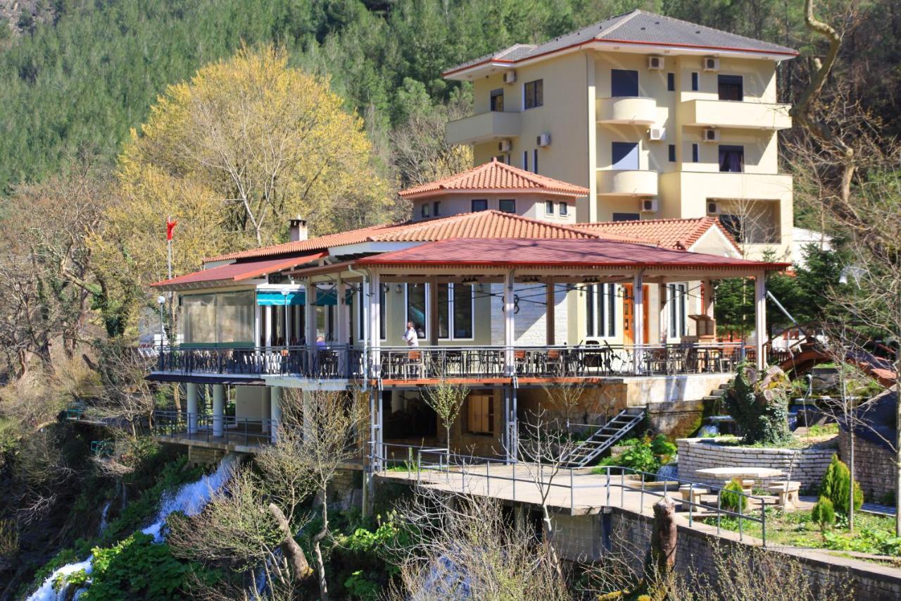 Hotel Gryka E Kelcyres Экстерьер фото
