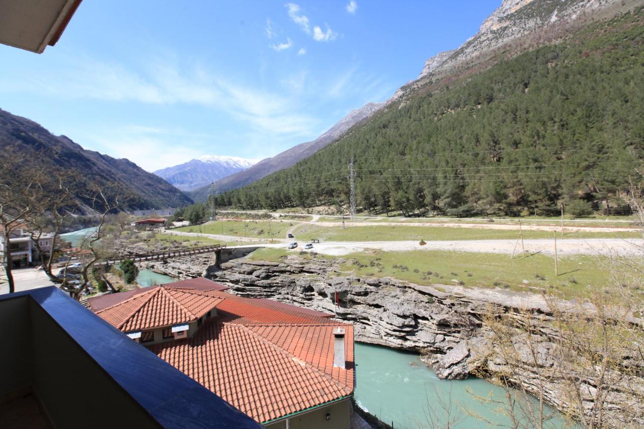 Hotel Gryka E Kelcyres Экстерьер фото