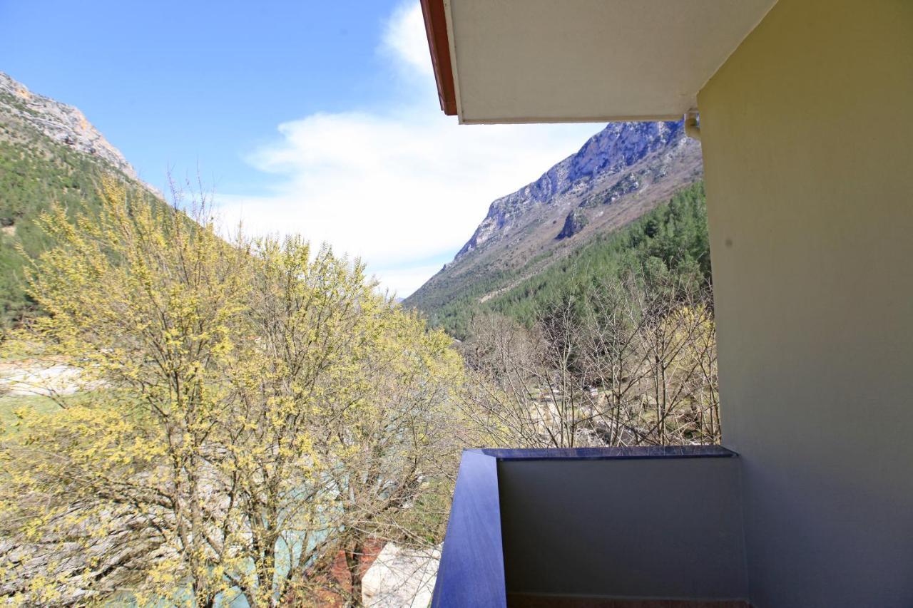 Hotel Gryka E Kelcyres Экстерьер фото